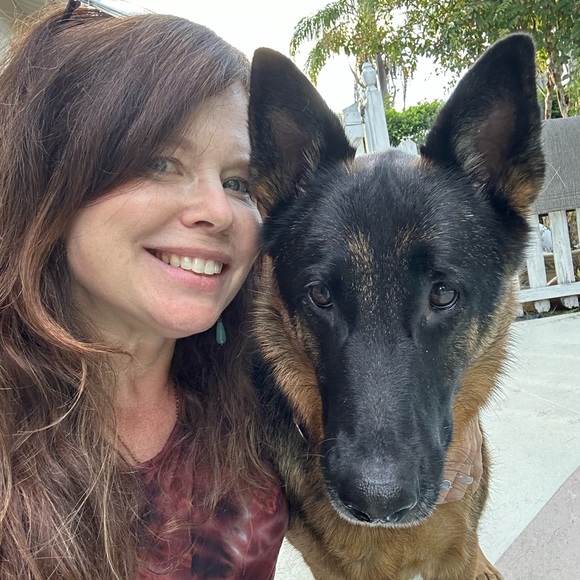 Meet your Posher, Allison - Picture 3 of 4